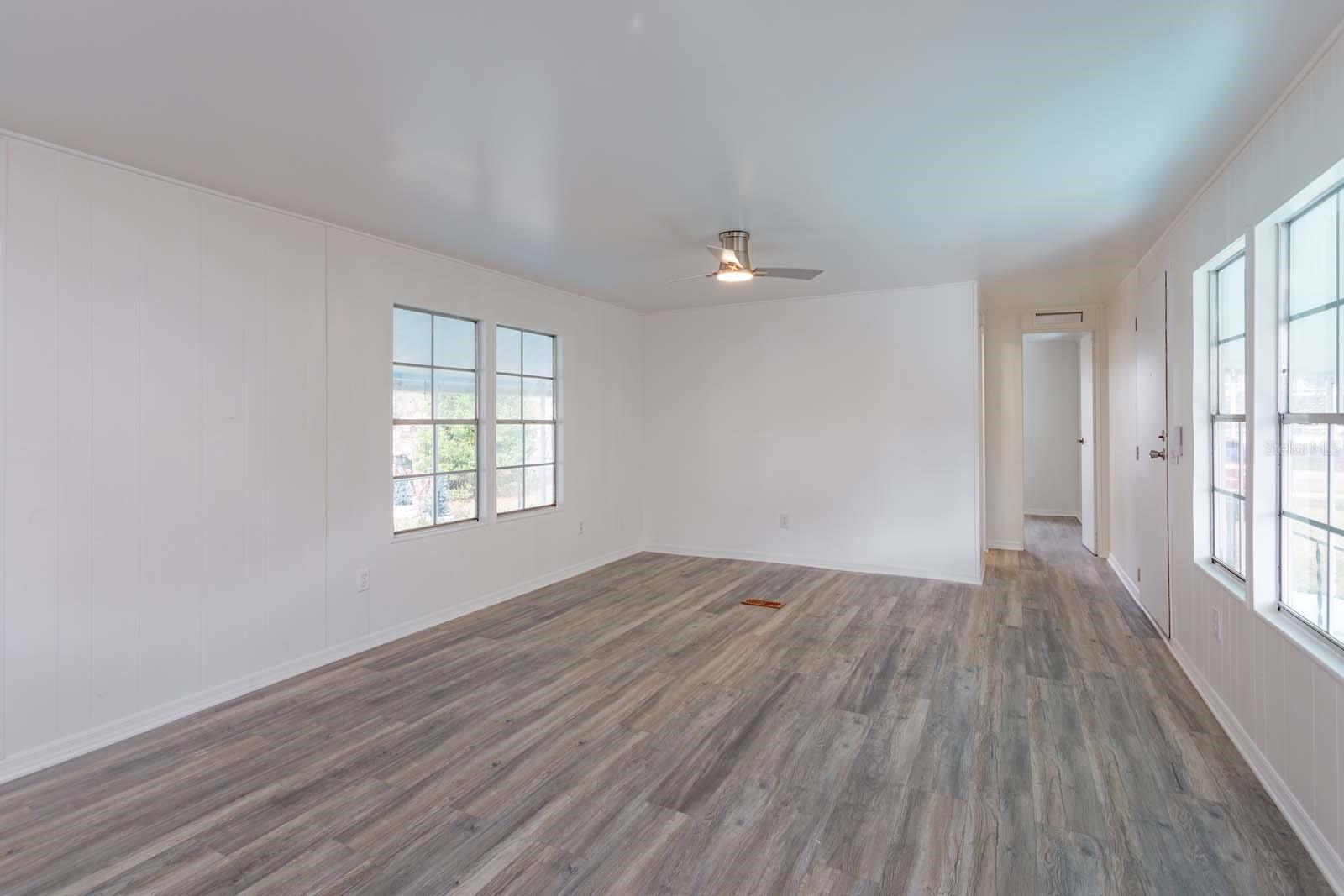 SUMTER GDNS&BUSHNELL PARK 02 - Residential