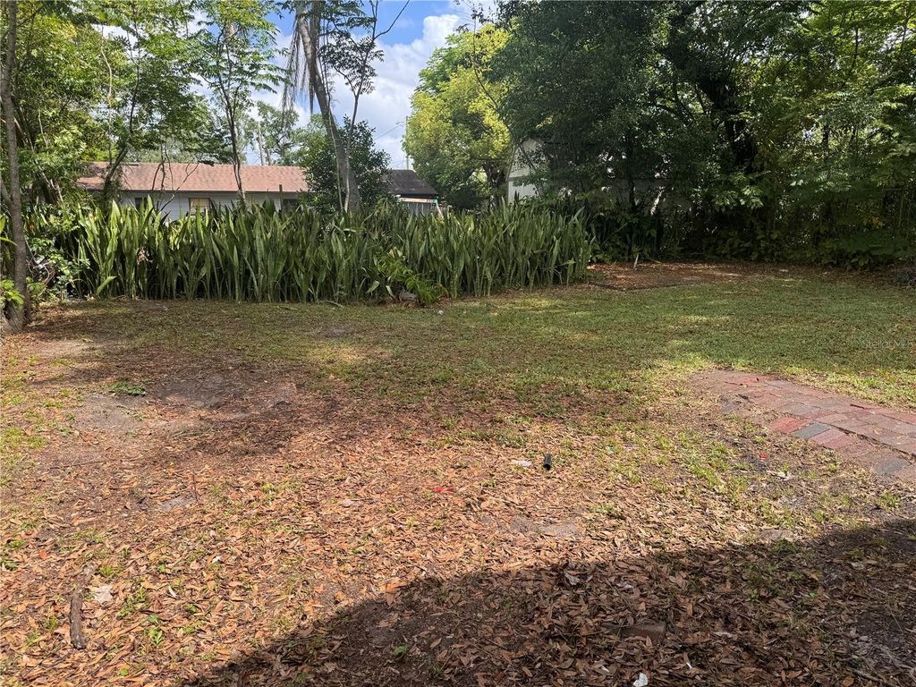 Photo of 625 Citrus Street, Orlando, FL 32805 (MLS # O6399715)