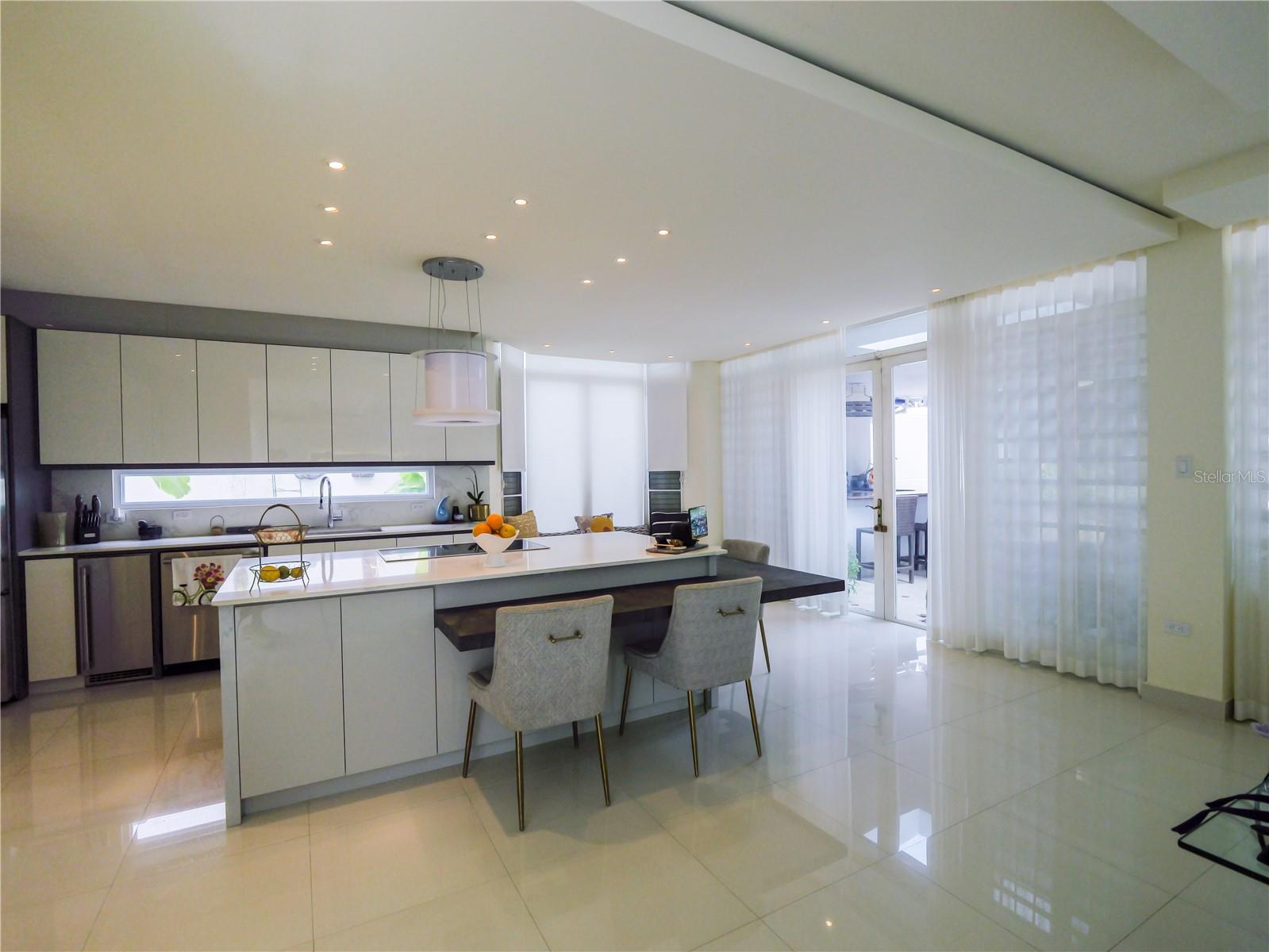 PASEOS - Residential