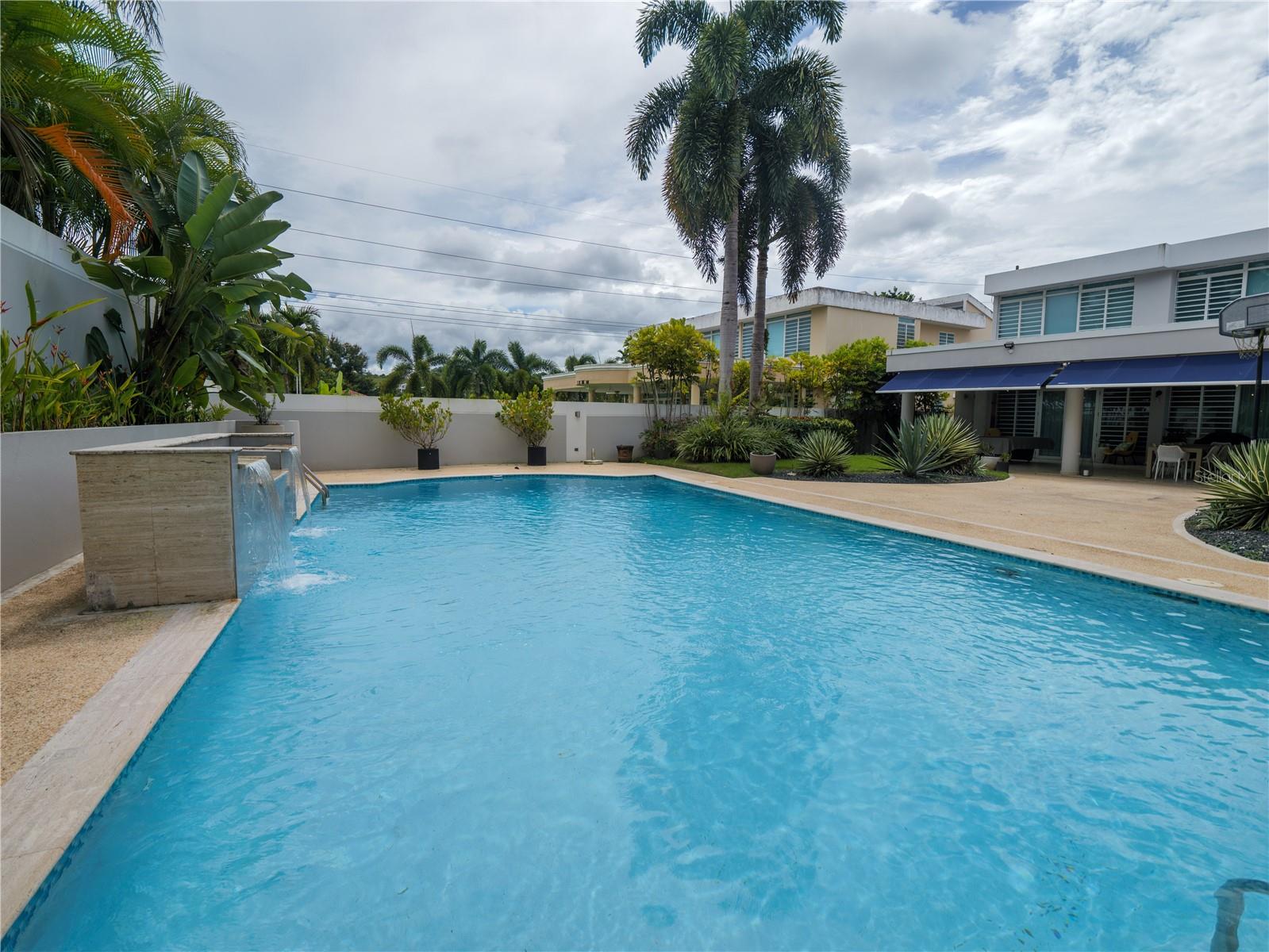 PASEOS - Residential