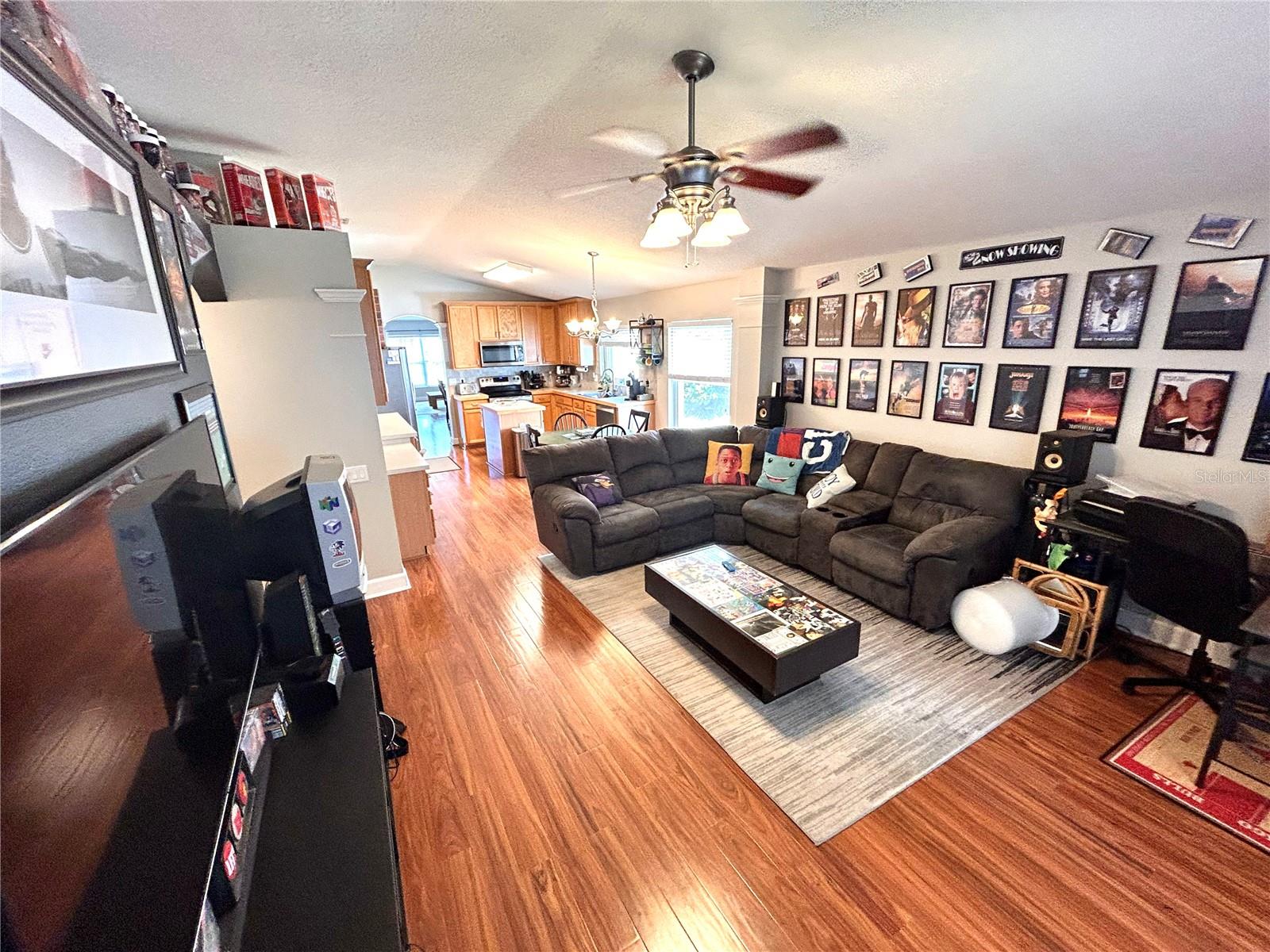 OAKHURST RESERVE UNIT ONE - Residential