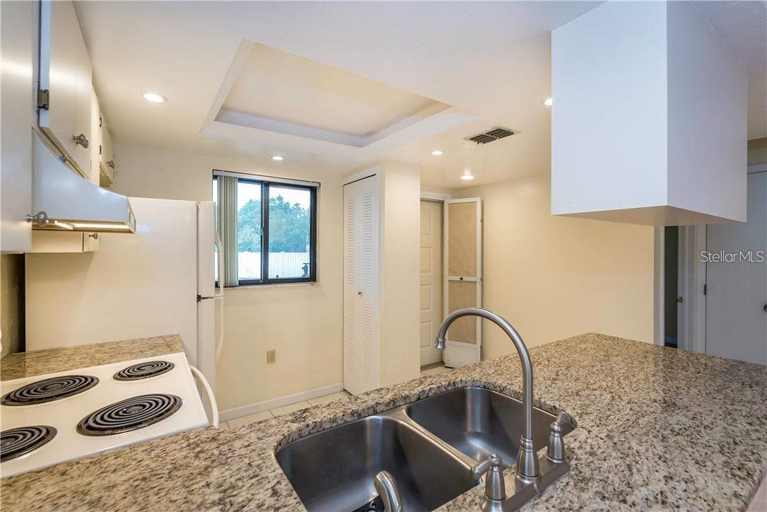 LAKESHORE CHARLOTTE COUNTY PH 03 - Residential Lease