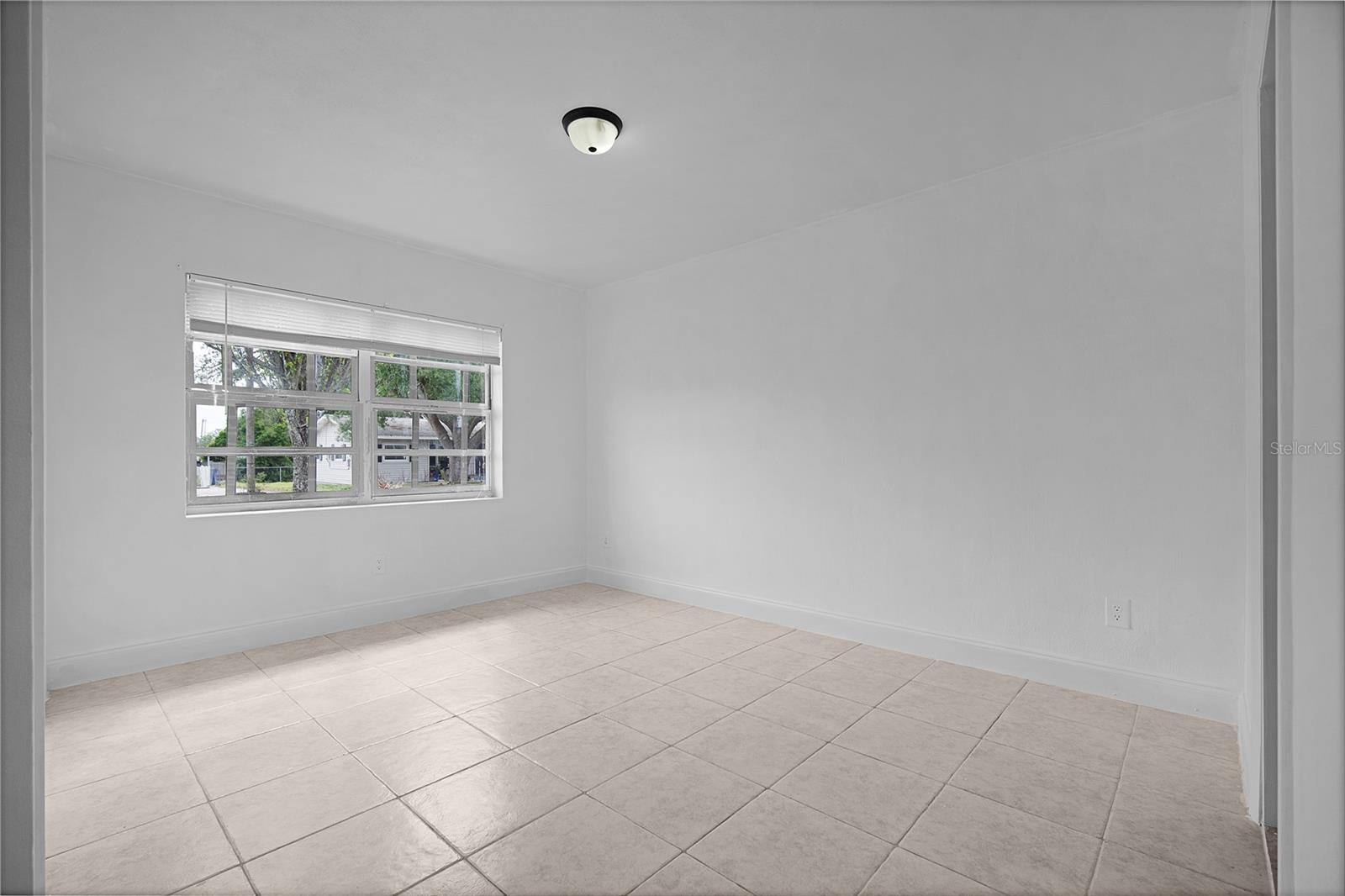 MAEBERT SUBDIVISION REPLAT BLKS 1 AND 5 - Residential