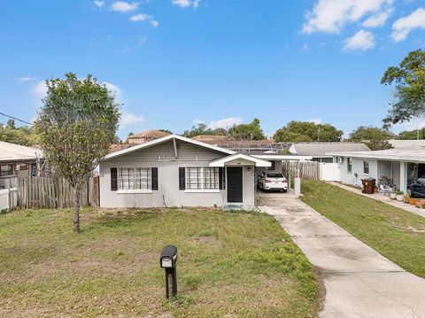 Photo of 885 N 9th Street, Eagle Lake, FL 33839 (MLS # O6393920)