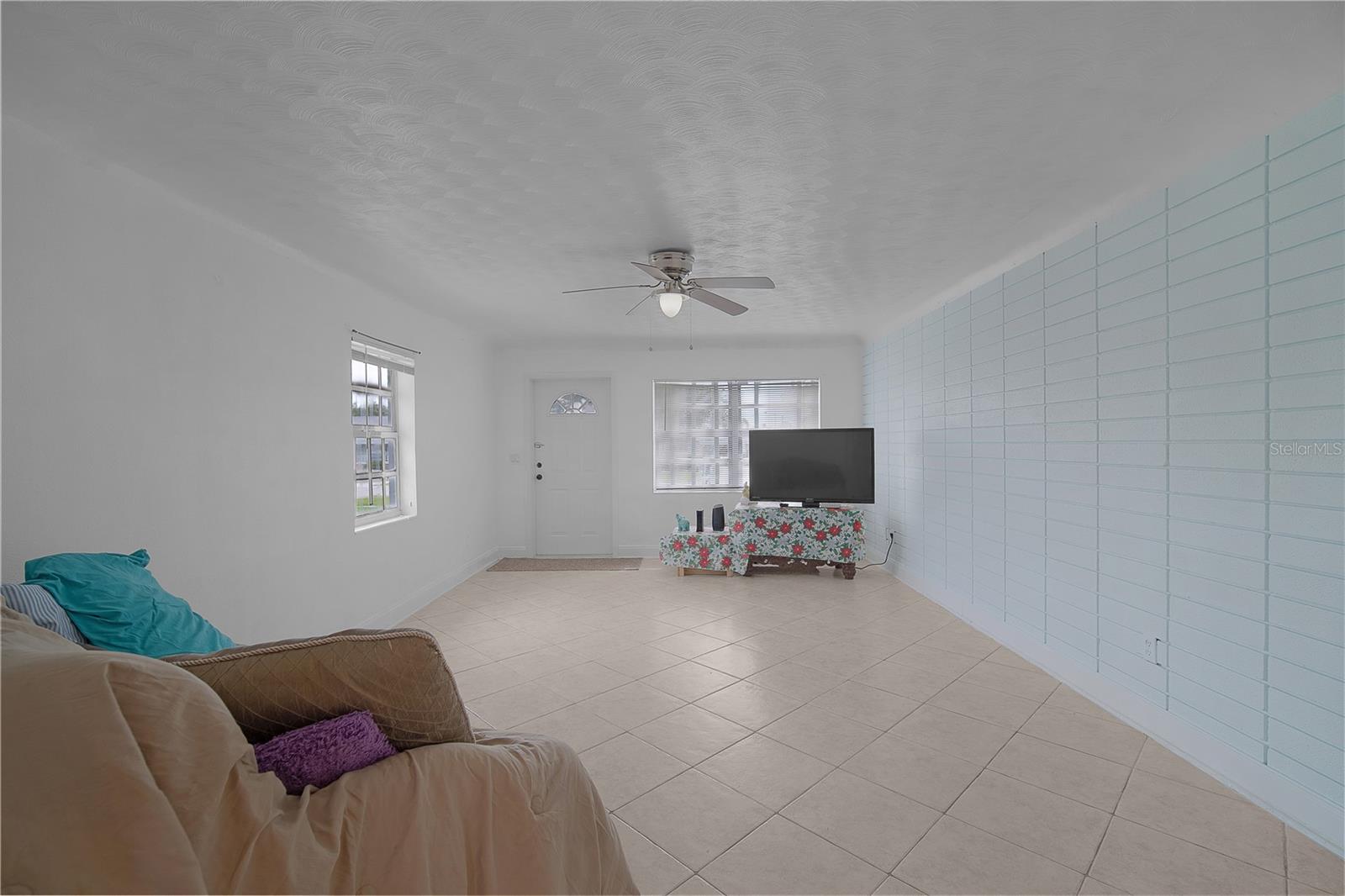 MAEBERT SUBDIVISION REPLAT BLKS 1 AND 5 - Residential