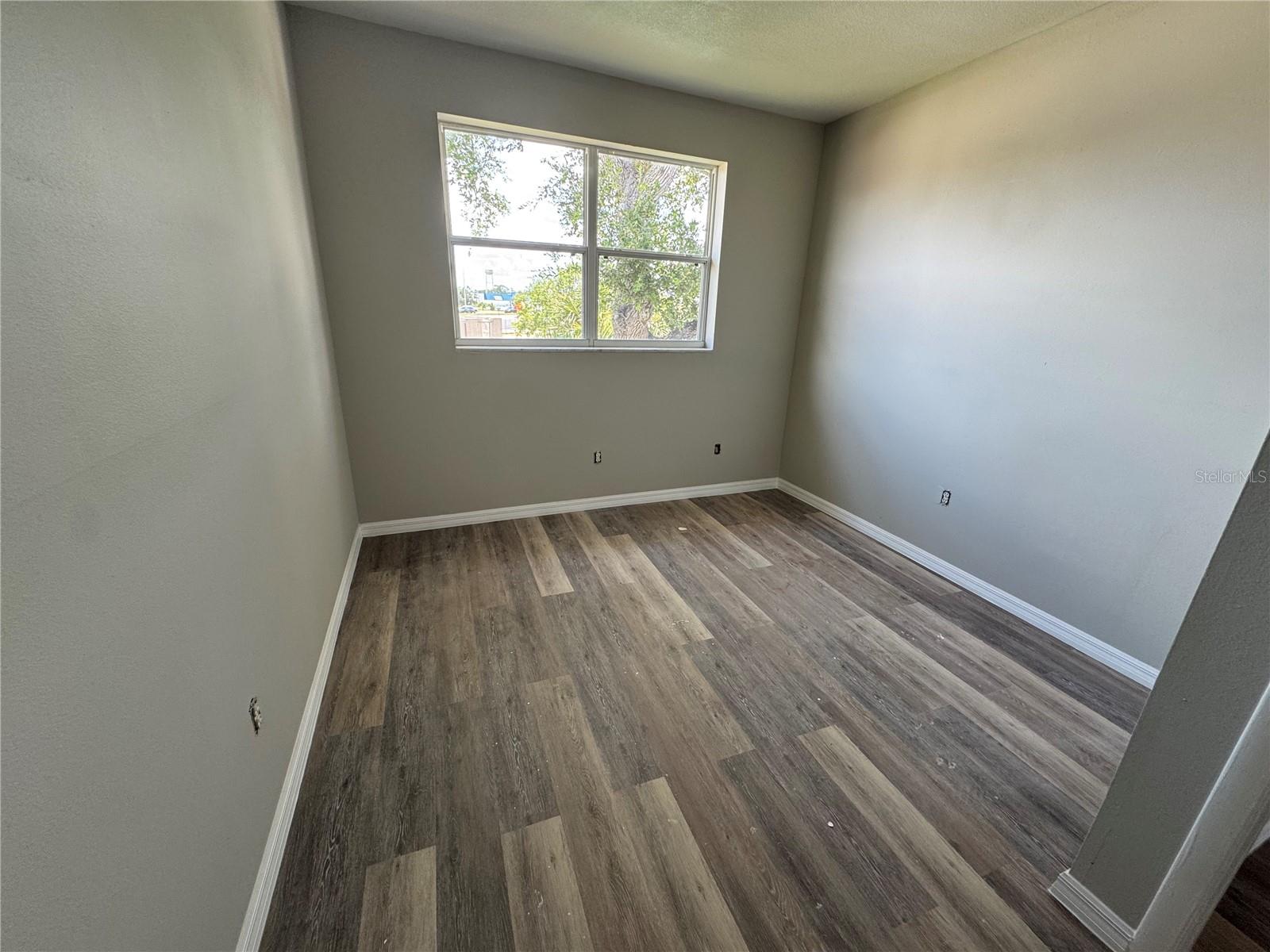 SIBLEYS CHARLOTTE HARBOR - Commercial Sale