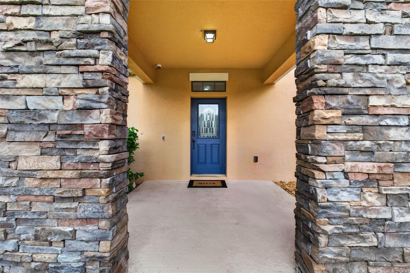 810 WOODS LANDING DRIVE