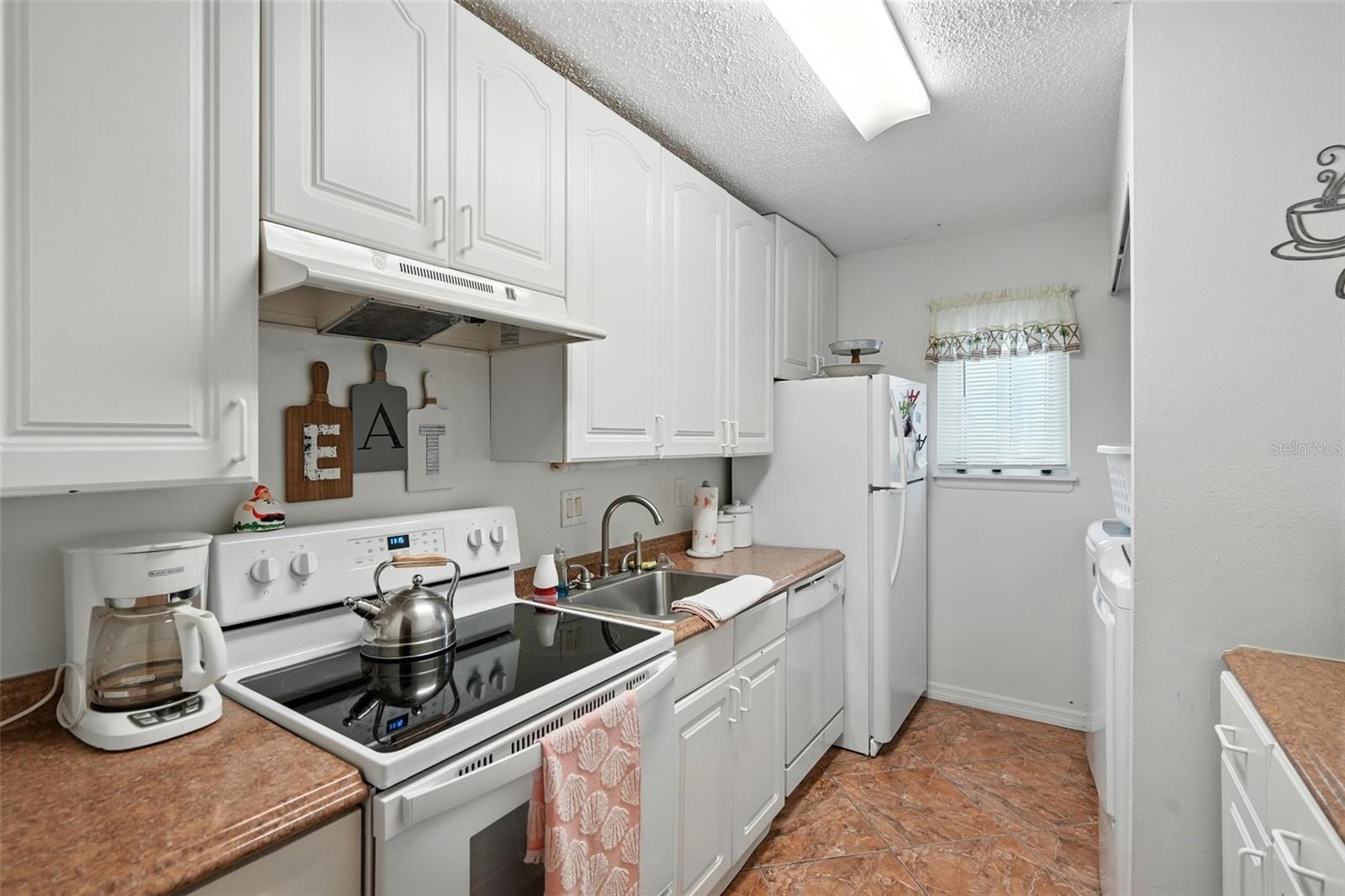 143 114TH AVENUE N 143