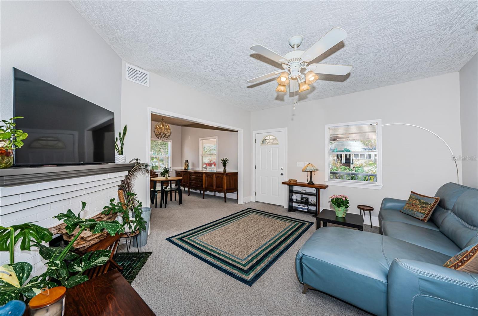 LONGLEYS SUB - Residential Lease