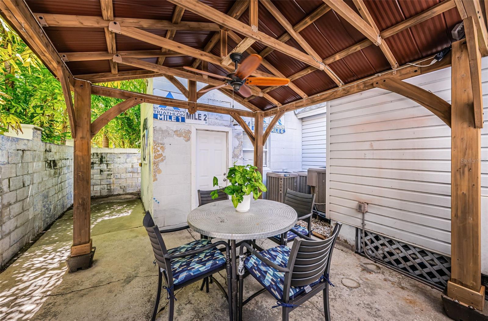 LONGLEYS SUB - Residential Lease