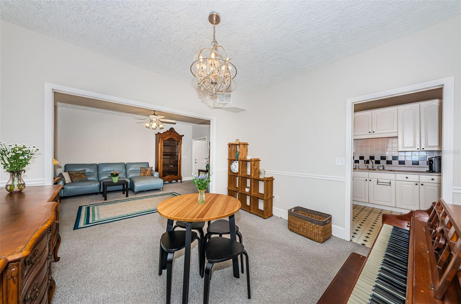 LONGLEYS SUB - Residential Lease