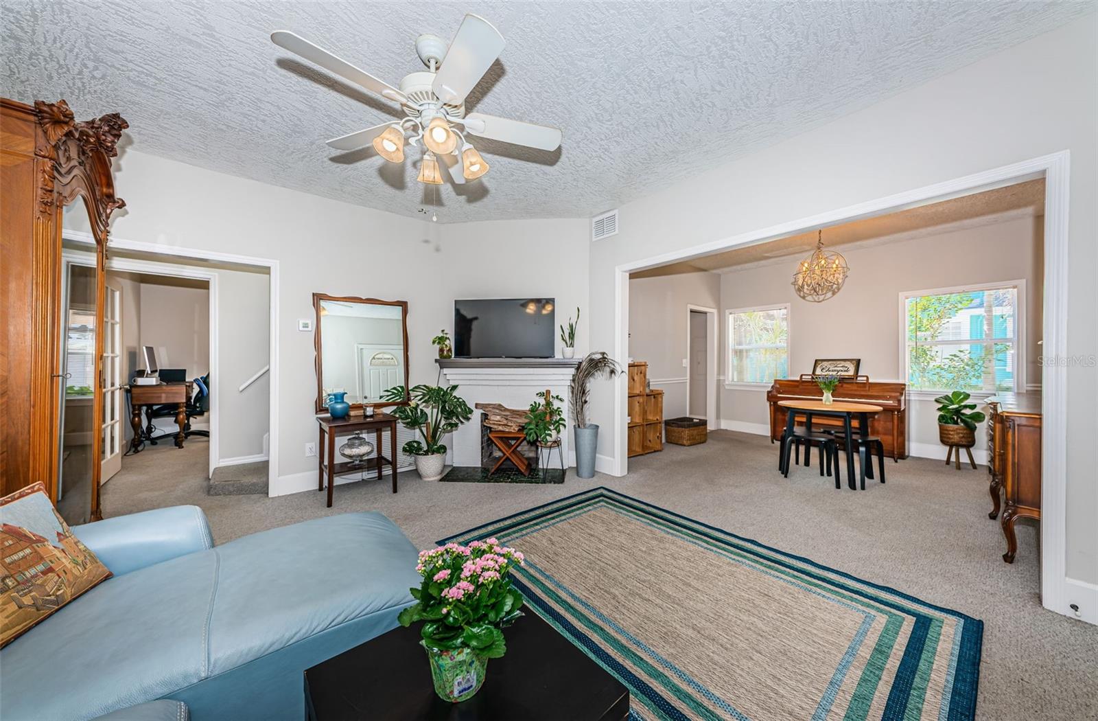 LONGLEYS SUB - Residential Lease