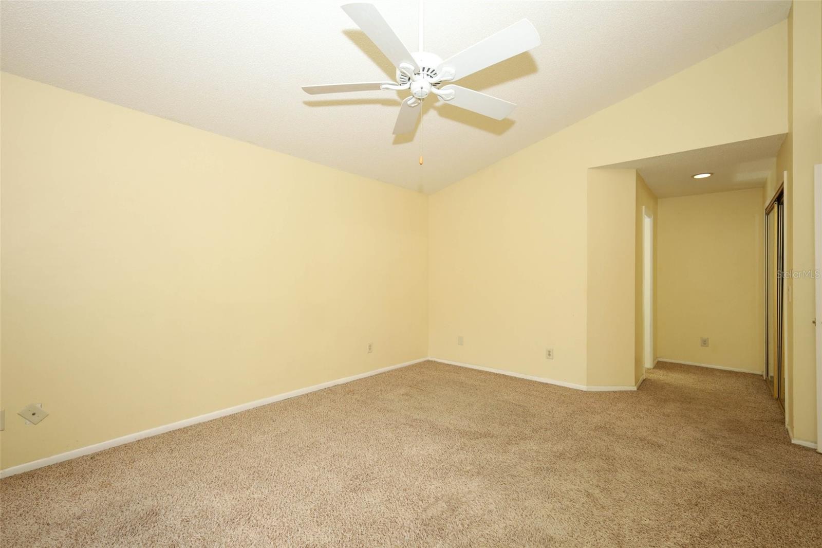 LANDINGS THE - Residential