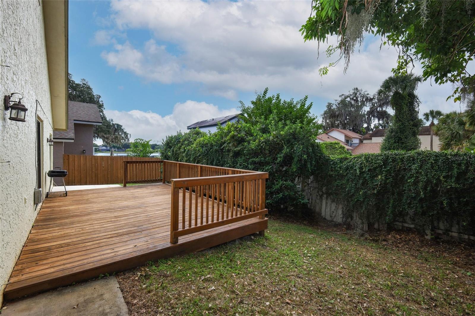 LANDINGS THE - Residential