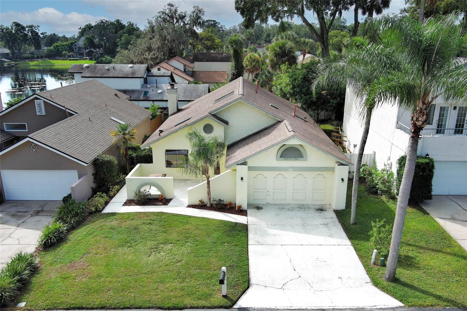 LANDINGS THE - Residential