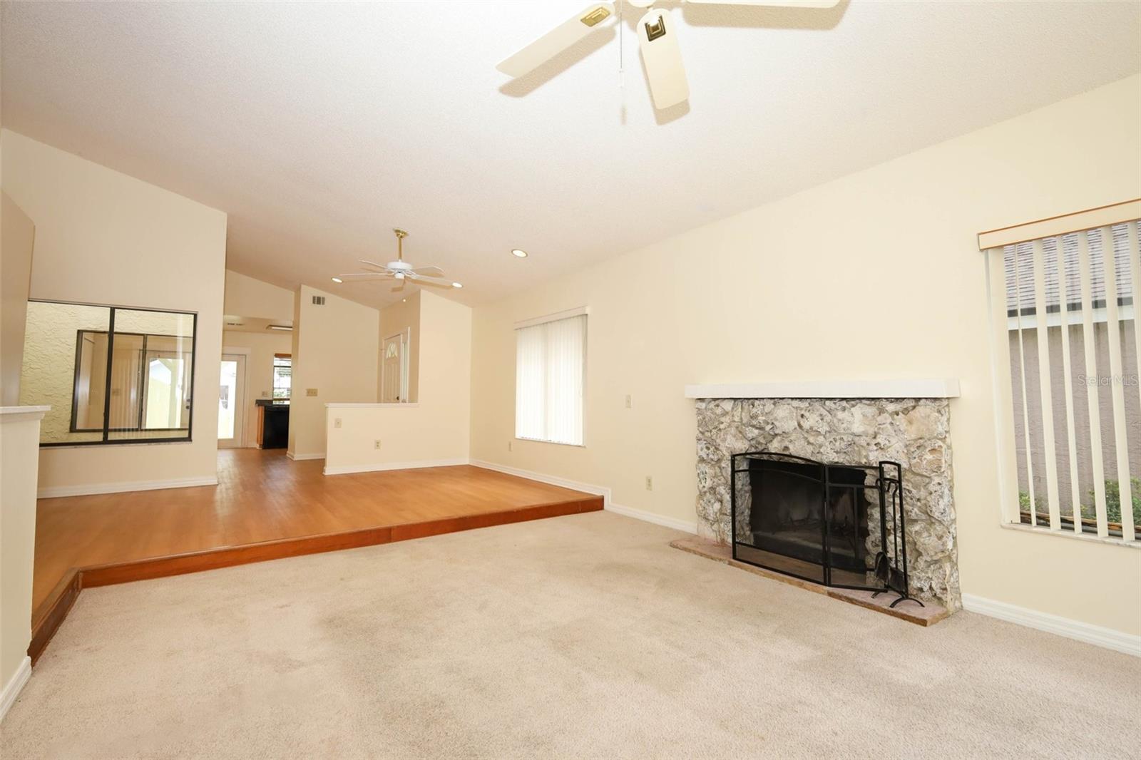 LANDINGS THE - Residential