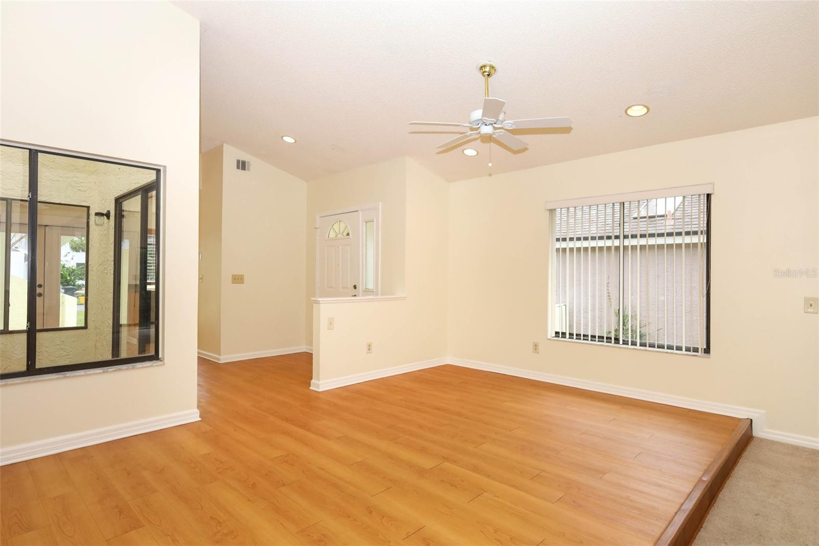 LANDINGS THE - Residential