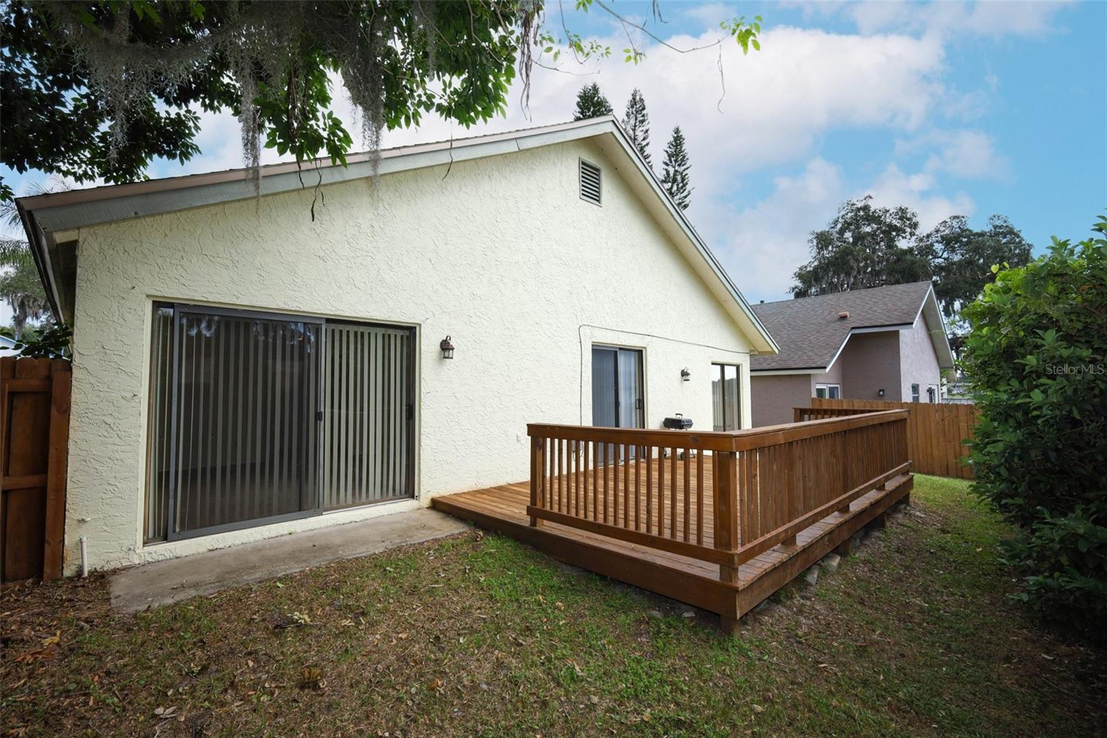 LANDINGS THE - Residential