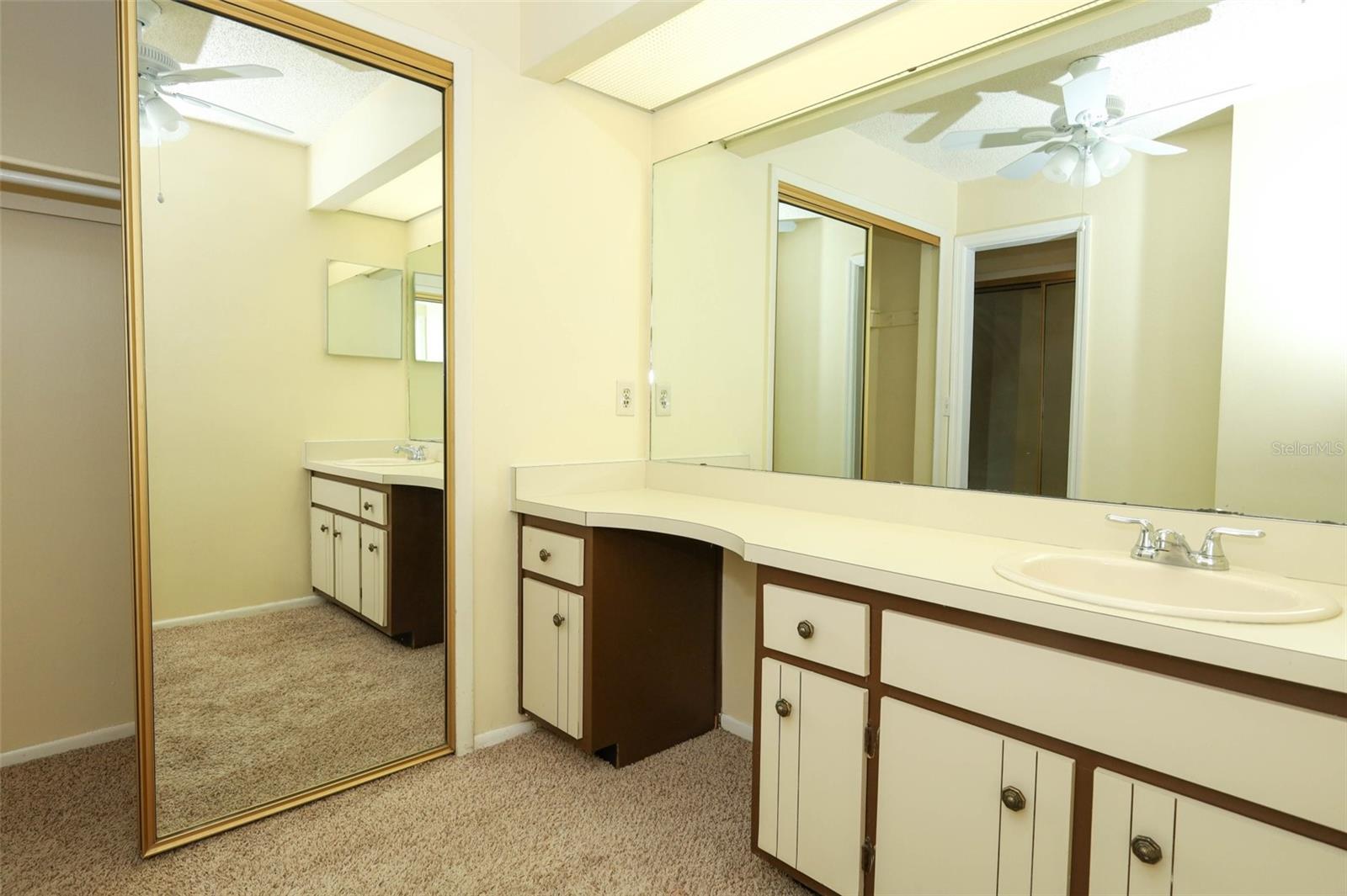 LANDINGS THE - Residential