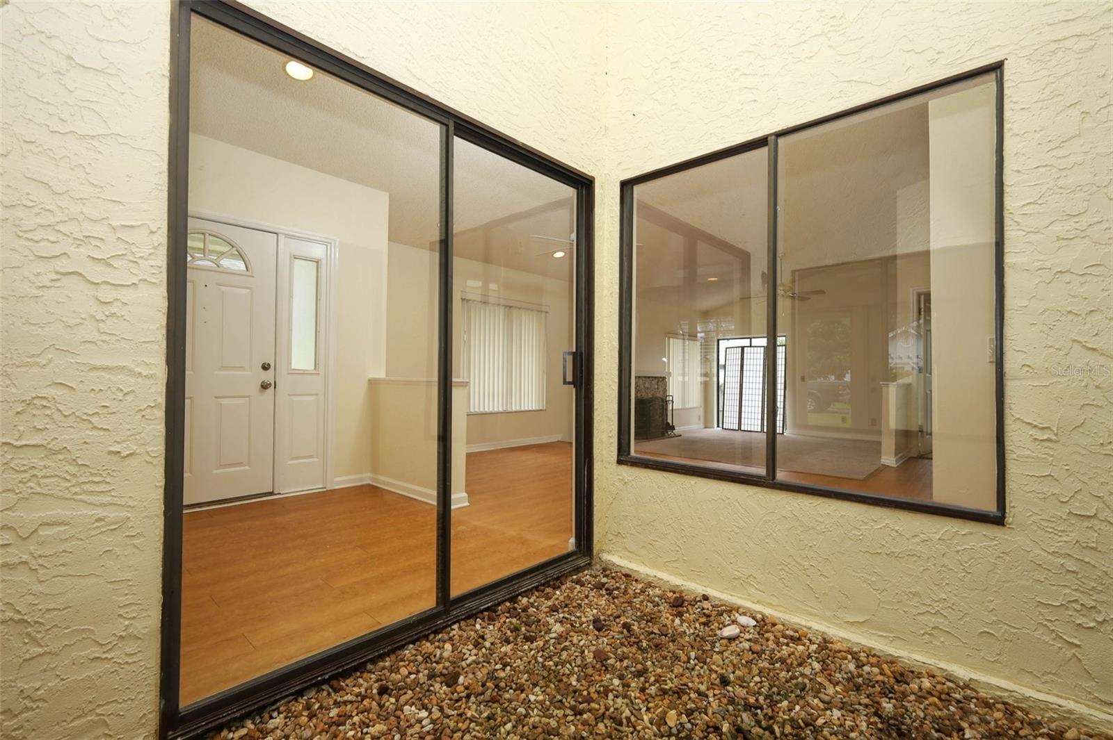 LANDINGS THE - Residential