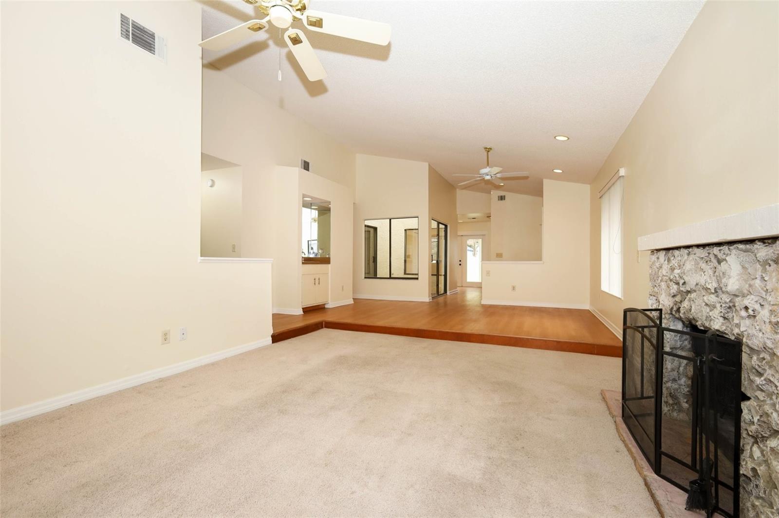 LANDINGS THE - Residential