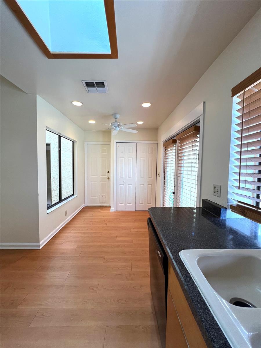 LANDINGS THE - Residential