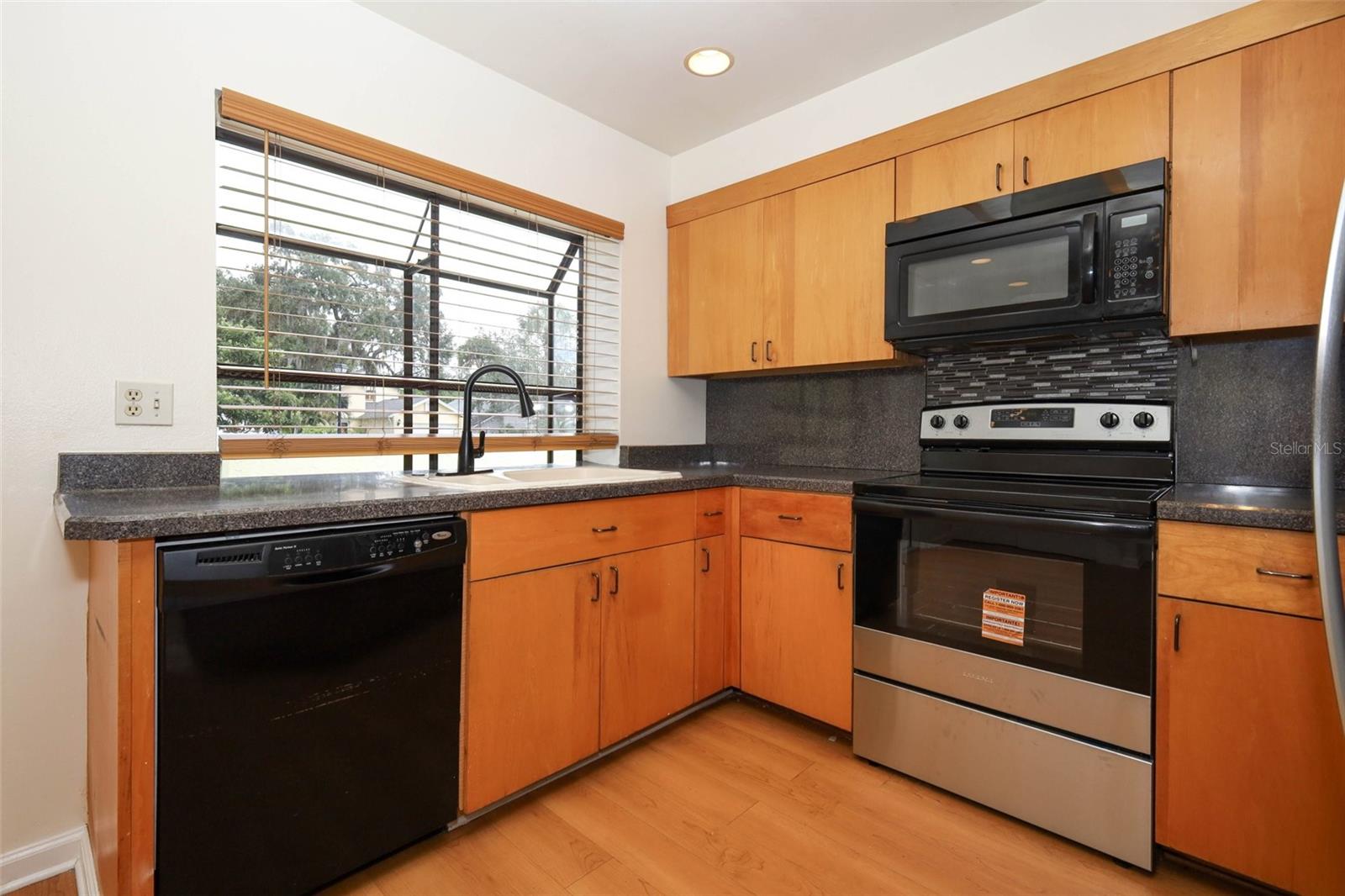 LANDINGS THE - Residential