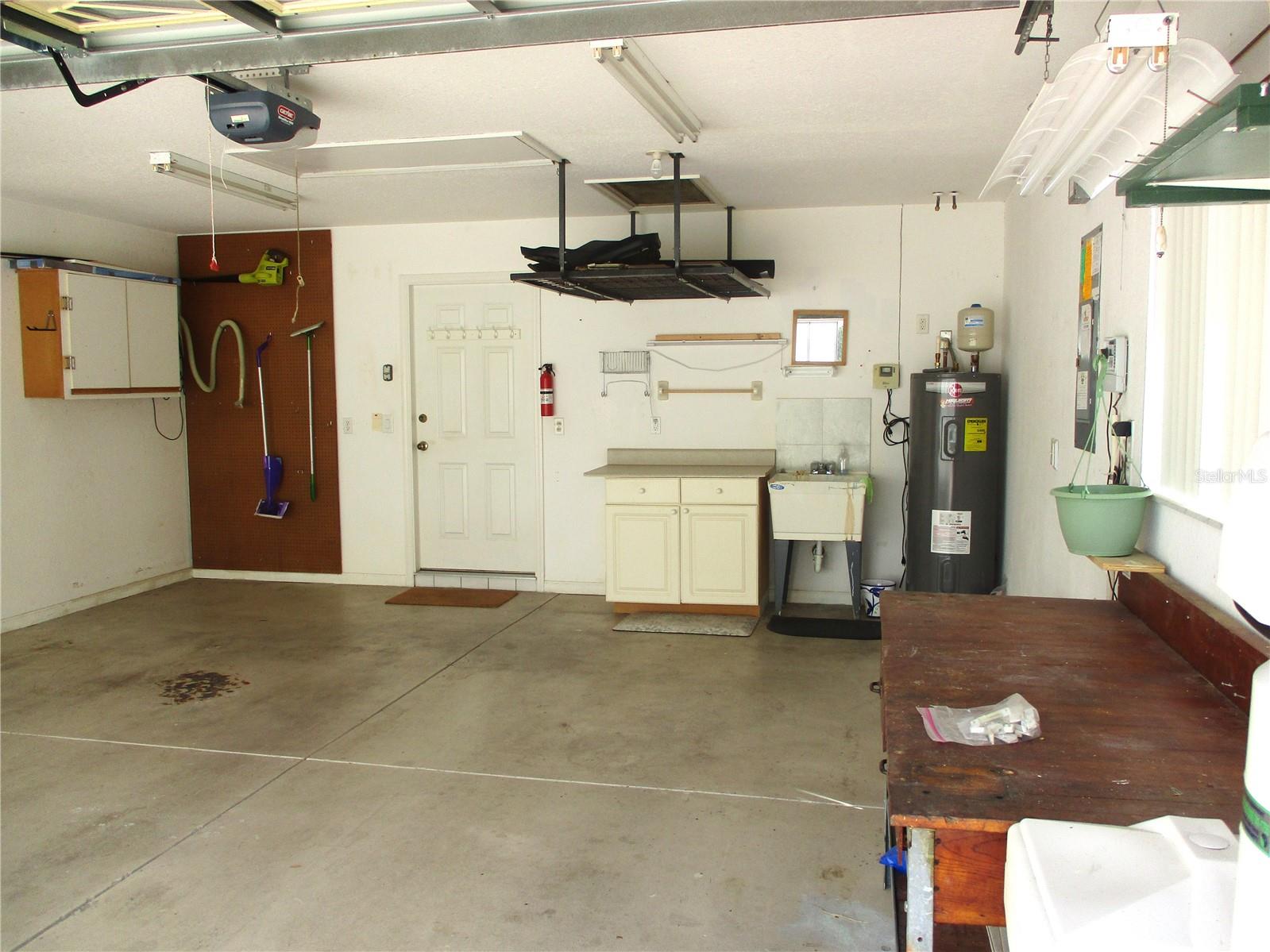 SPRUCE CREEK PRESERVE V - Residential