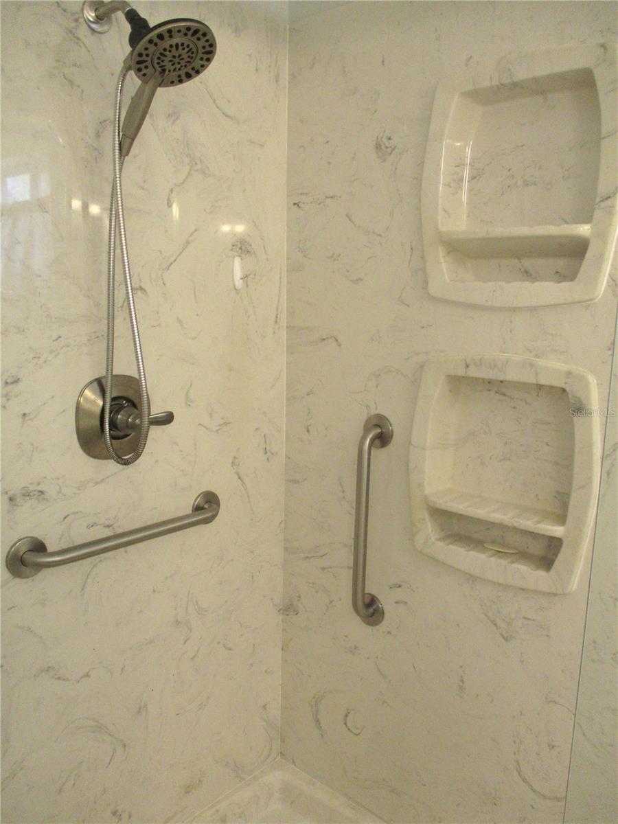 SPRUCE CREEK PRESERVE V - Residential