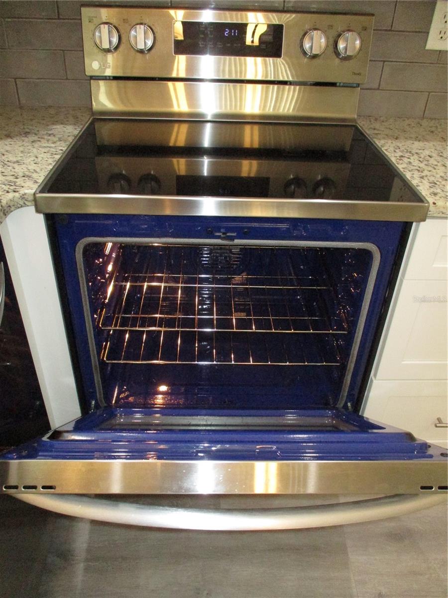 SPRUCE CREEK PRESERVE V - Residential