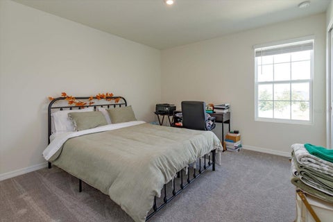 Tiny photo for 89 Prairie Falcon Drive, Groveland, FL 34736 (MLS # G5118378)