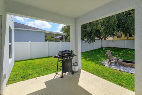 Tiny photo for 89 Prairie Falcon Drive, Groveland, FL 34736 (MLS # G5118378)