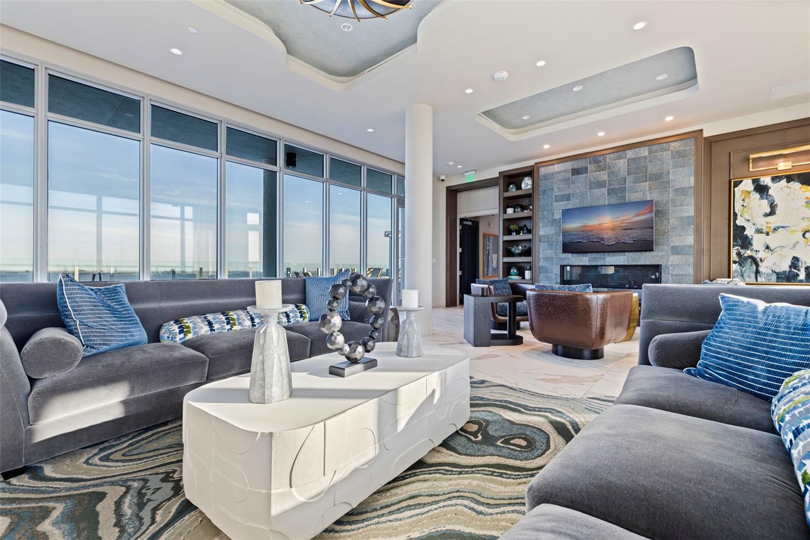 ALTURA BAYSHORE - Residential