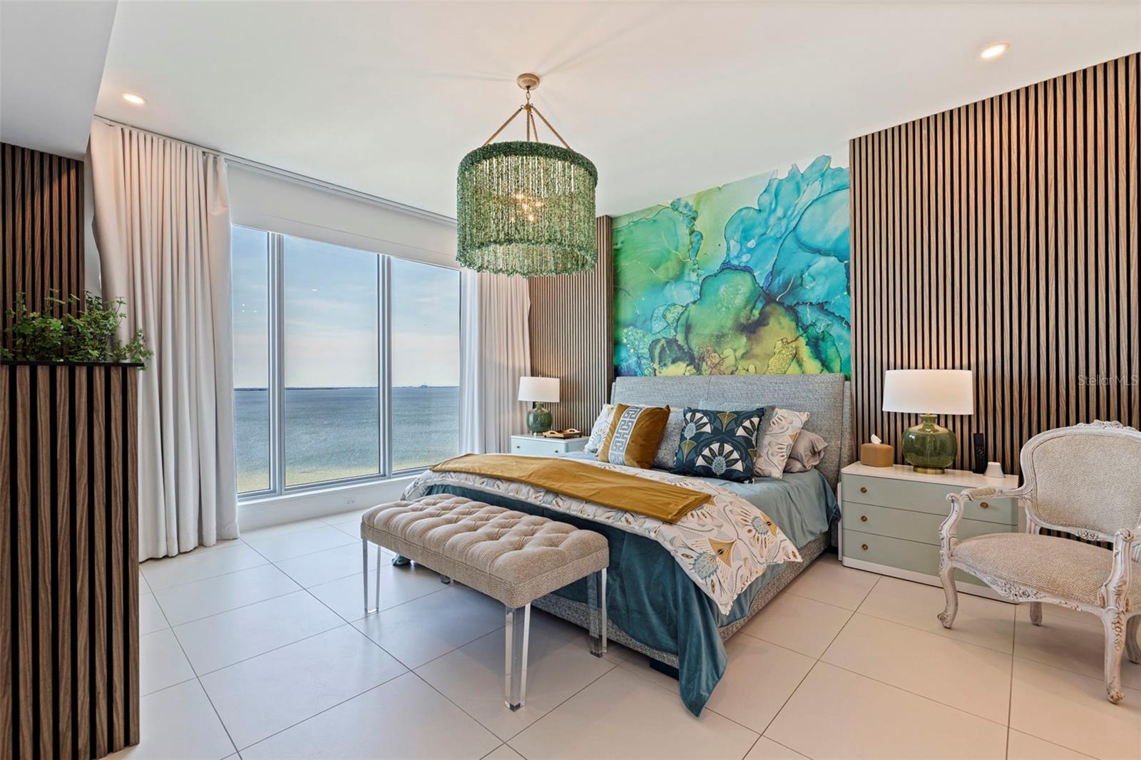 ALTURA BAYSHORE - Residential