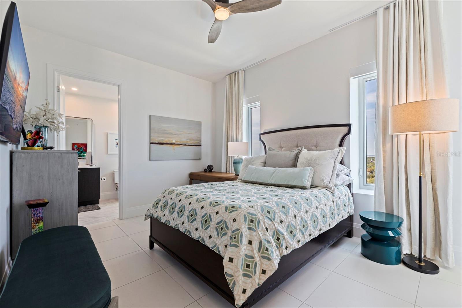 ALTURA BAYSHORE - Residential