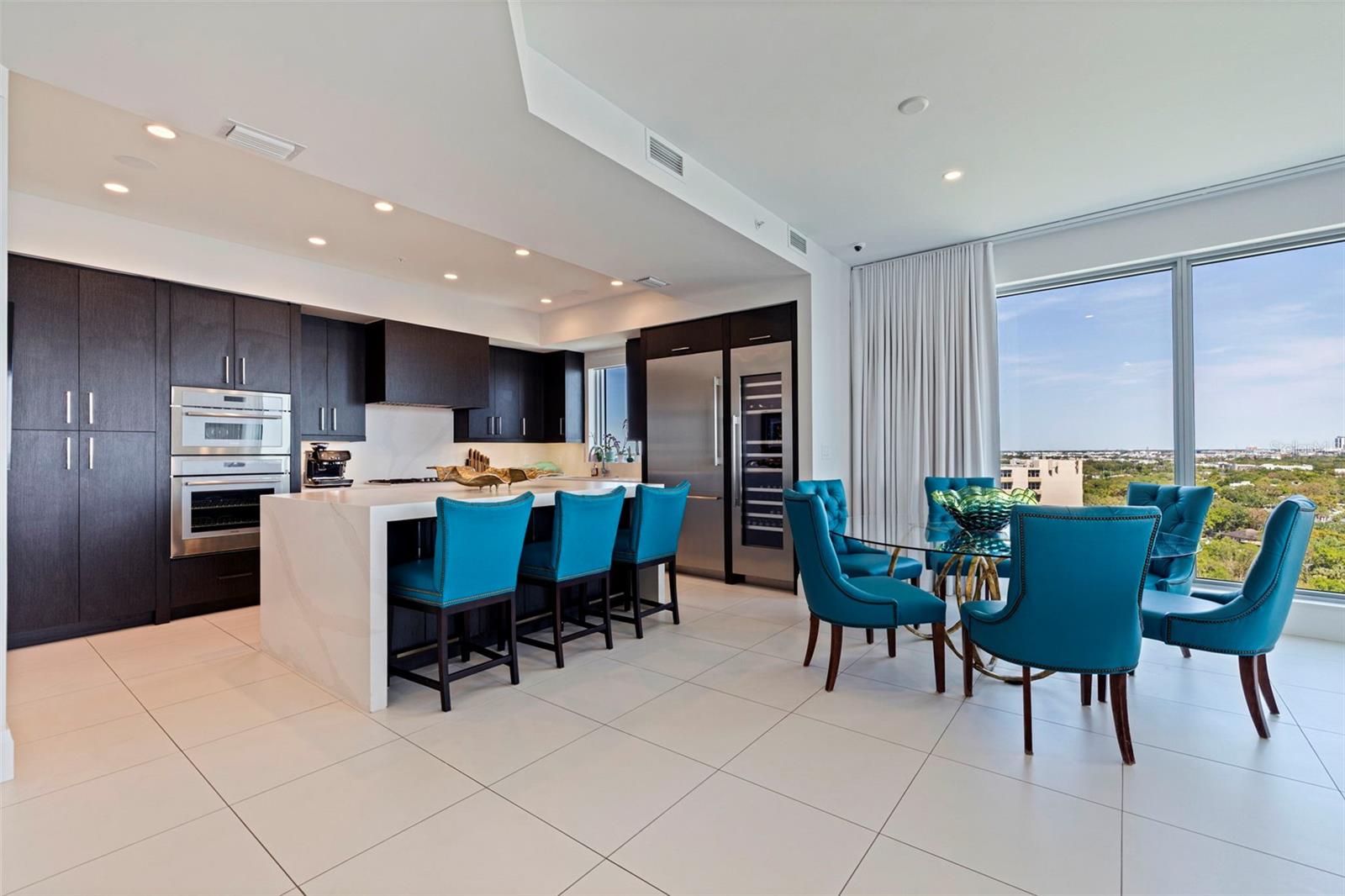 ALTURA BAYSHORE - Residential