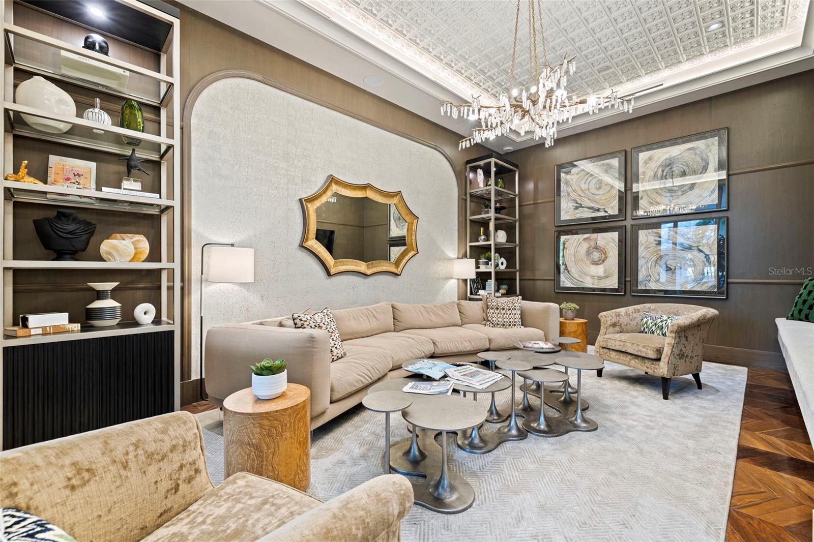 ALTURA BAYSHORE - Residential