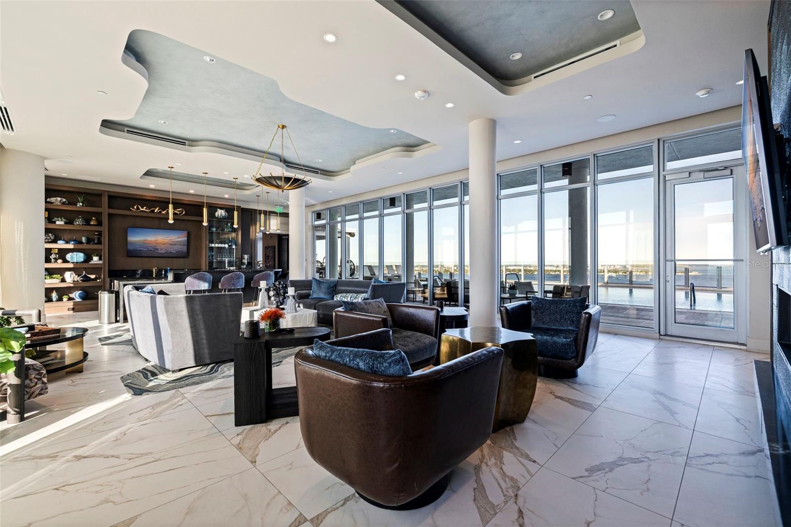 ALTURA BAYSHORE - Residential