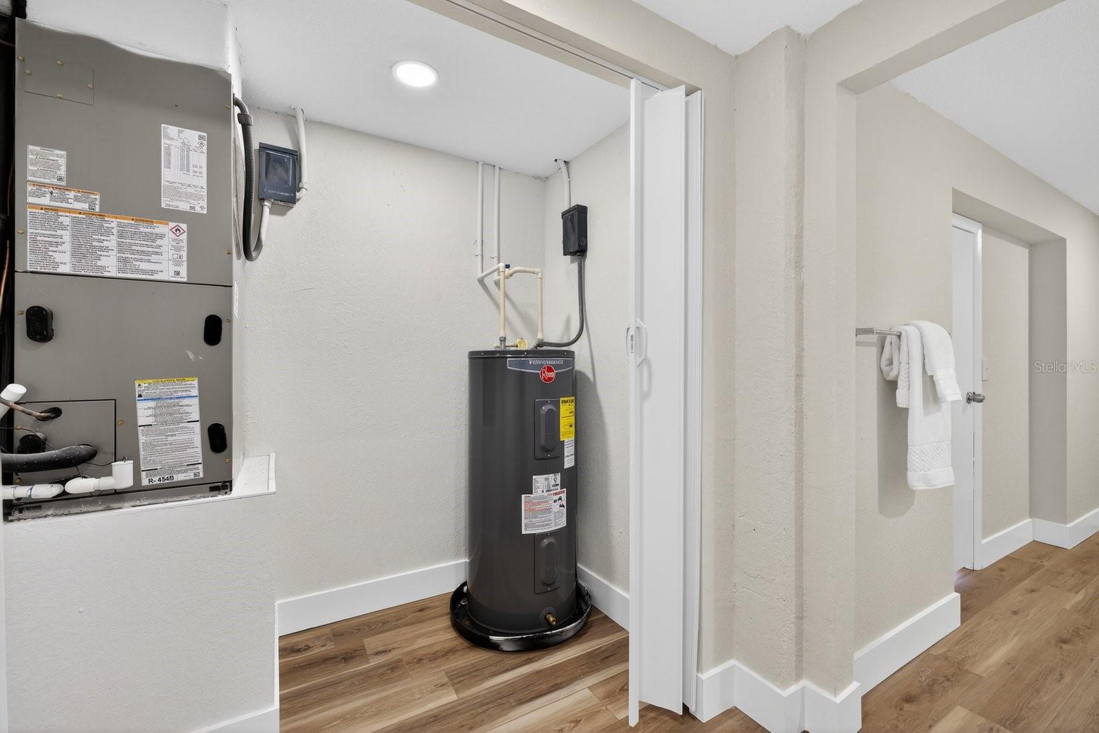 REGENCY PARK - Residential