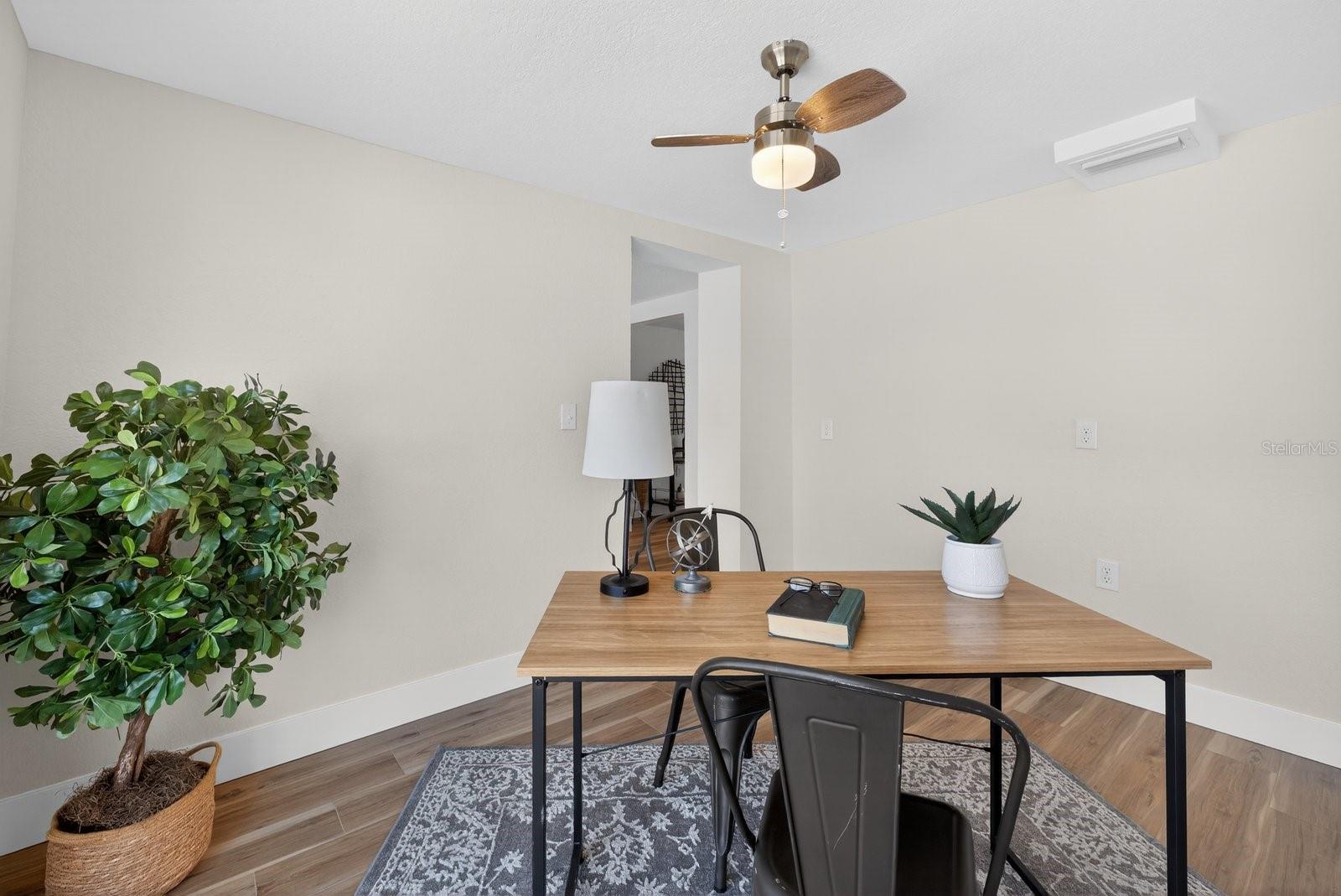 REGENCY PARK - Residential