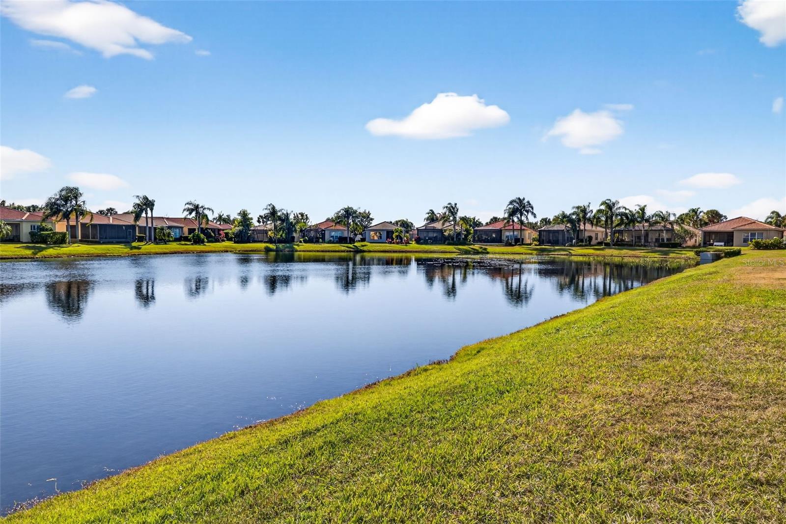 VALENCIA LAKES PH 2 - Residential