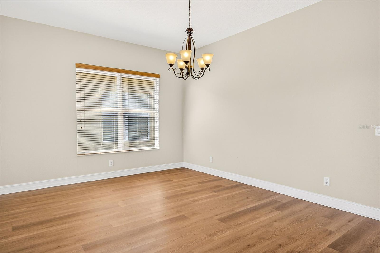 VALENCIA LAKES PH 2 - Residential