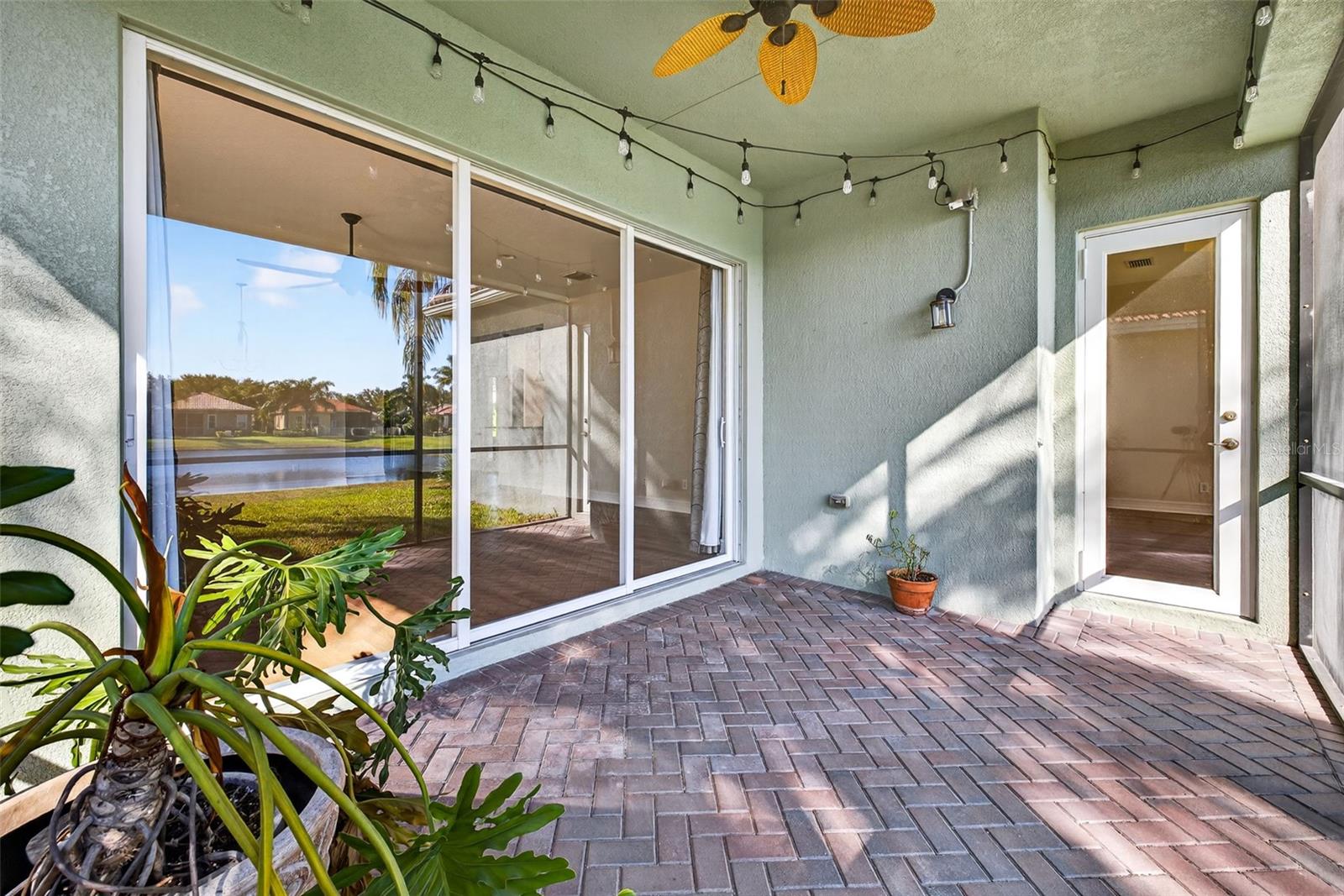 VALENCIA LAKES PH 2 - Residential