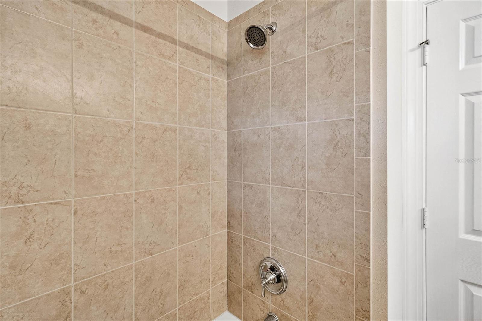 VALENCIA LAKES PH 2 - Residential