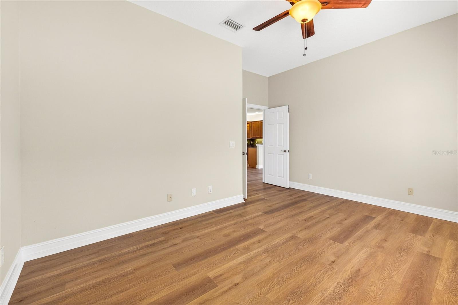 VALENCIA LAKES PH 2 - Residential