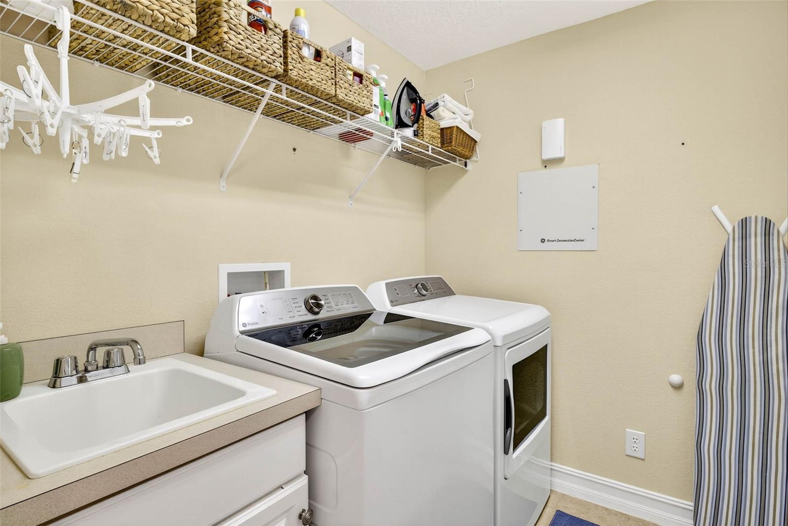 VALENCIA LAKES PH 2 - Residential