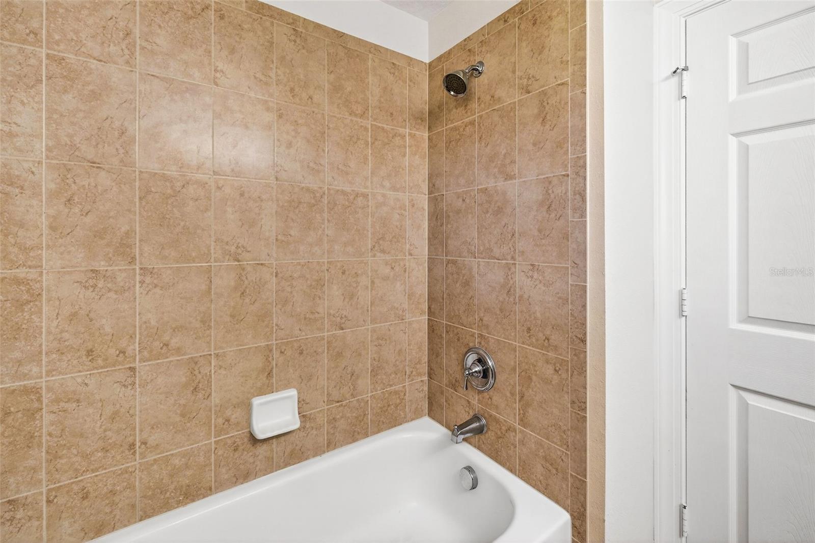 VALENCIA LAKES PH 2 - Residential