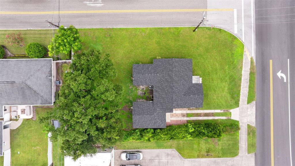 Photo of 1160 E Edgewood Drive, Lakeland, FL 33803 (MLS # TB8477647)