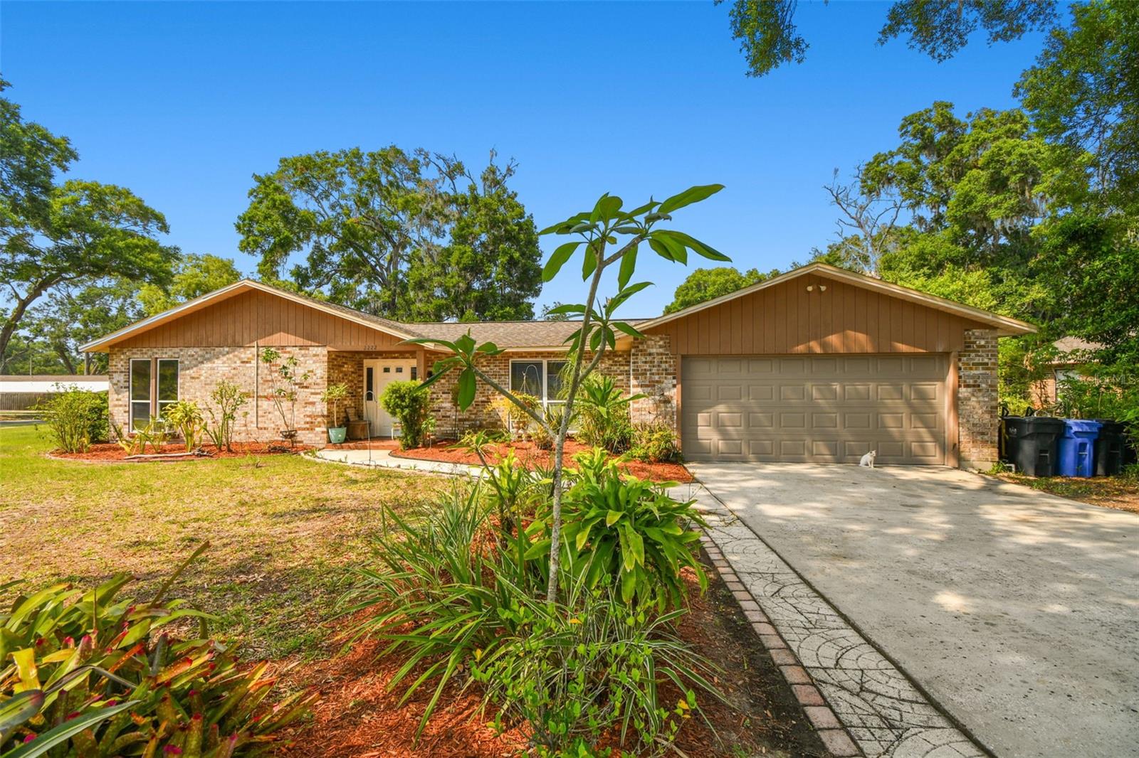 2222 ARCH MCDONALD DRIVE