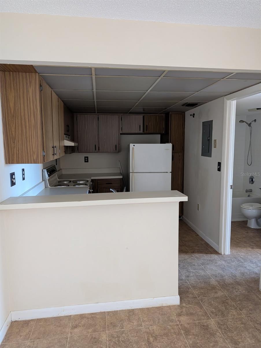 PROMENADES WEST - Residential